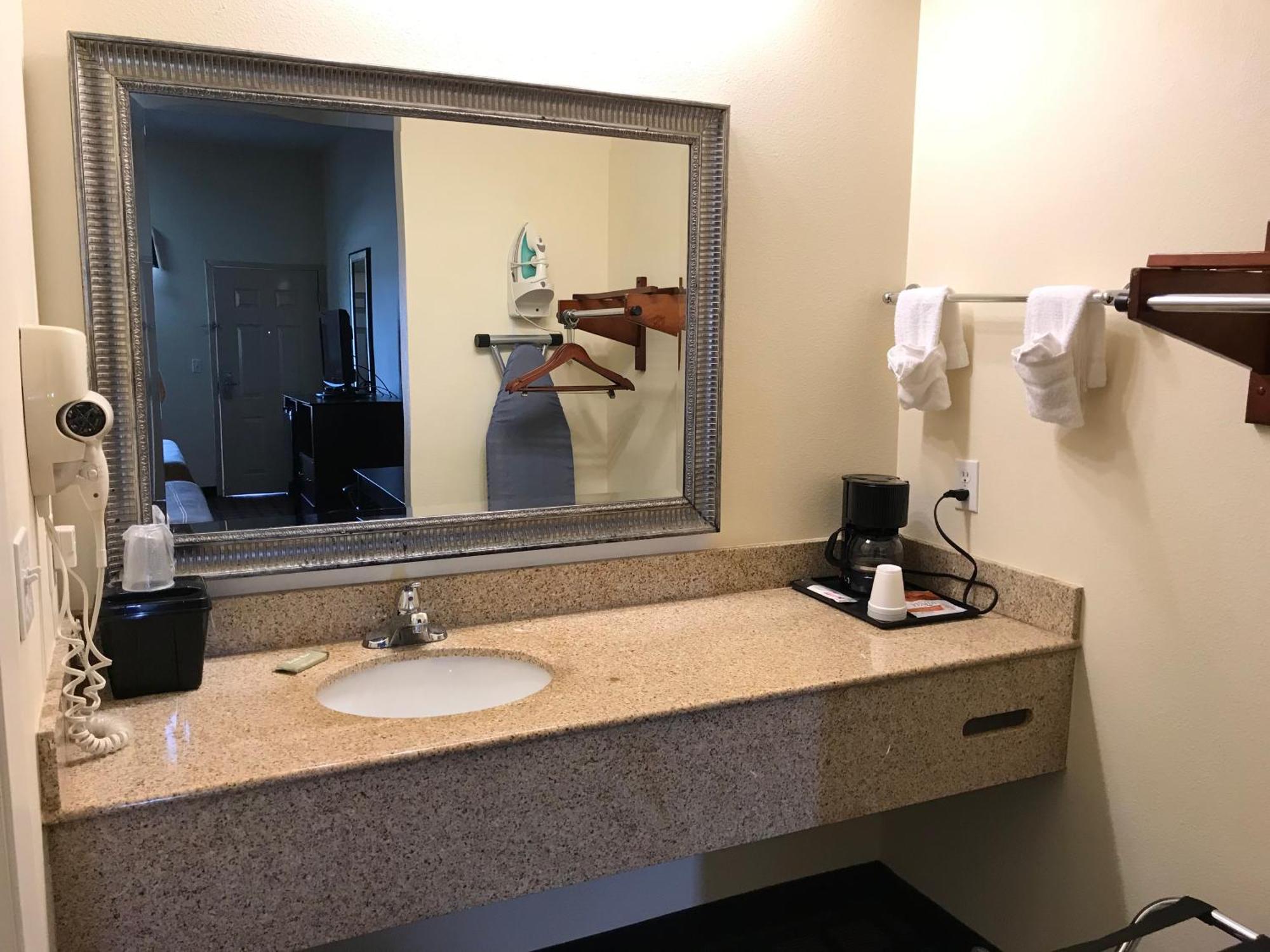 Executive Inn And Suites Pittsburg Zewnętrze zdjęcie